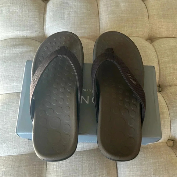 Vionic 44 Wave Orthotic Brown Thong Sandals 7 - Picture 5 of 7